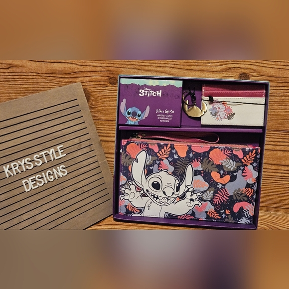 Disney Stitch Gift Set Wristlet Clutch, ID Card Wallet and Keychain NWT - Picture 1 of 6